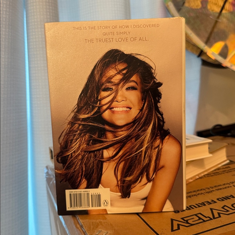 True Love Jennifer Lopez Book - Picture 2 of 2